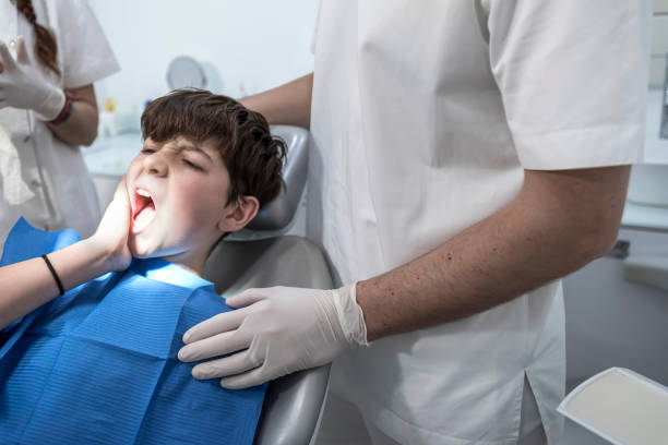 Best Broken Tooth Emergency  in Gardnertown, NY