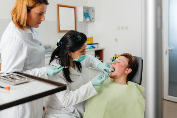 Best Cracked Tooth Emergency Dentist  in Gardnertown, NY